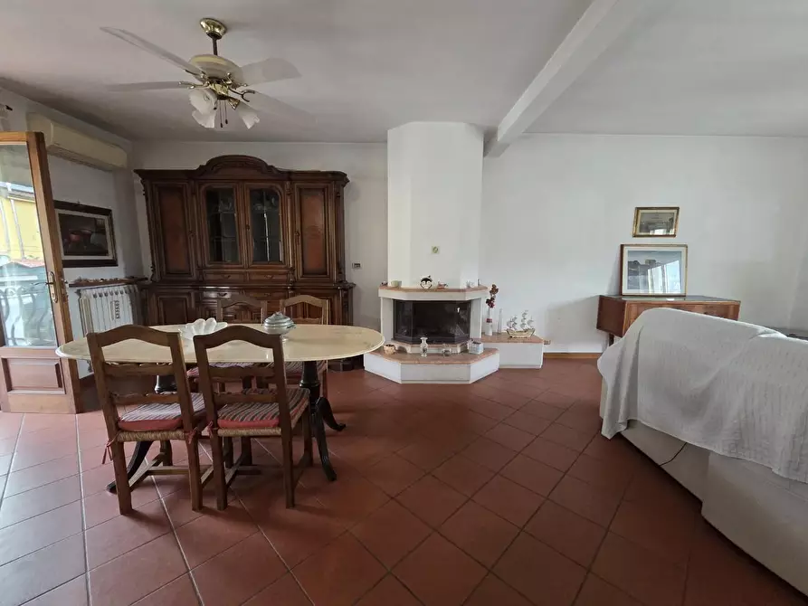 Immagine 36 di Terratetto in vendita  a Lucca