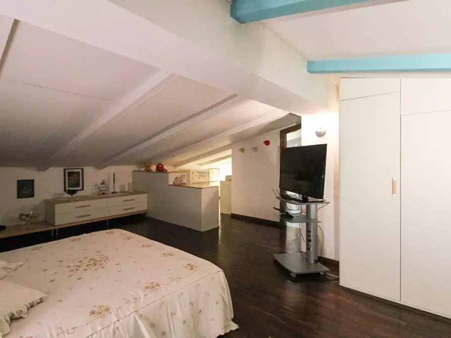 Immagine 49 di Villa in vendita  a Pisa