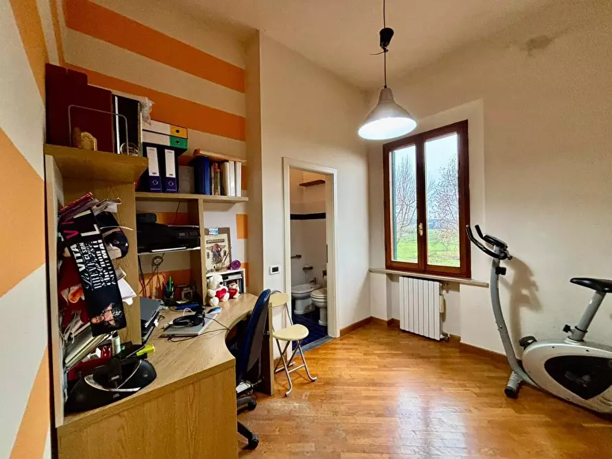 Immagine 17 di Appartamento in vendita  a Pontedera