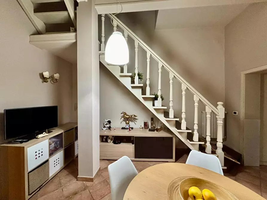 Immagine 13 di Appartamento in vendita  a Pontedera