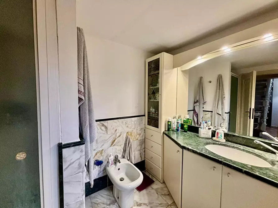 Immagine 30 di Appartamento in vendita  a Pontedera