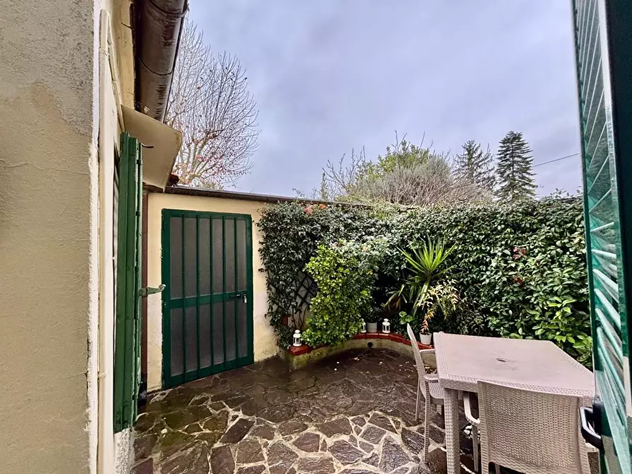 Immagine 23 di Appartamento in vendita  a Pontedera