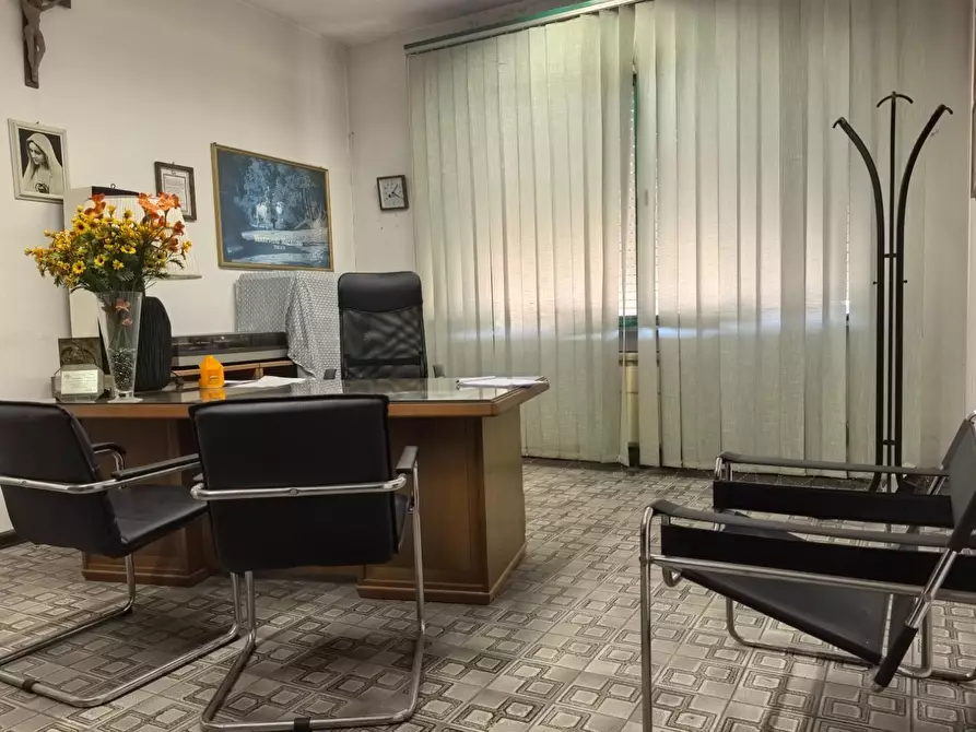 Immagine 4 di Capannone industriale in vendita  a Buti