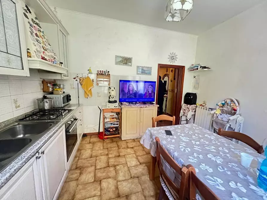 Immagine 10 di Appartamento in vendita  a Colle Di Val D'elsa