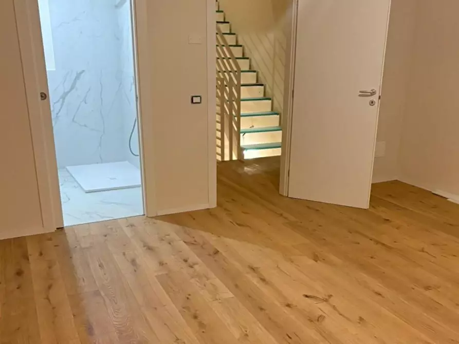 Immagine 2 di Terratetto in vendita  a Lucca