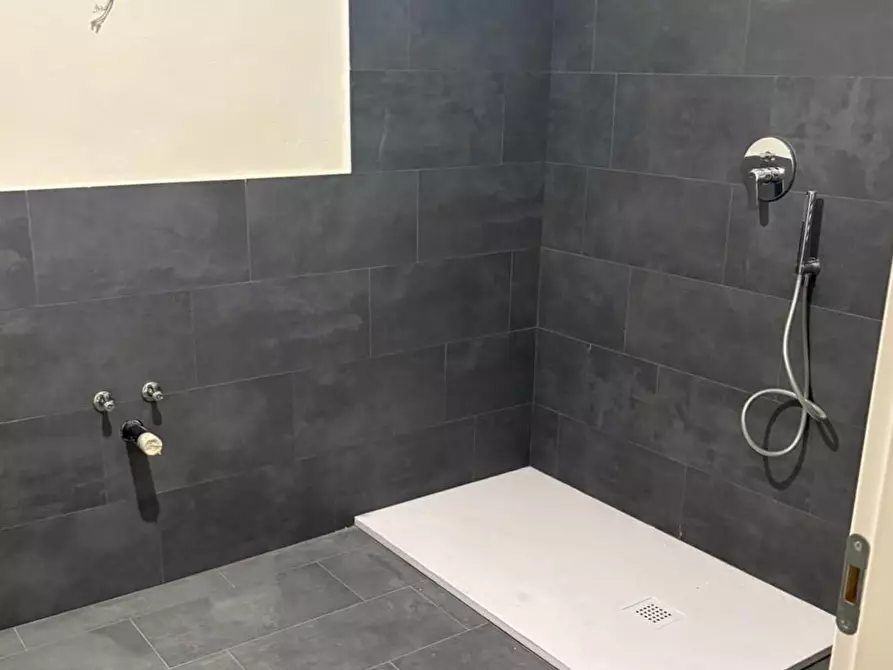 Immagine 9 di Terratetto in vendita  a Lucca