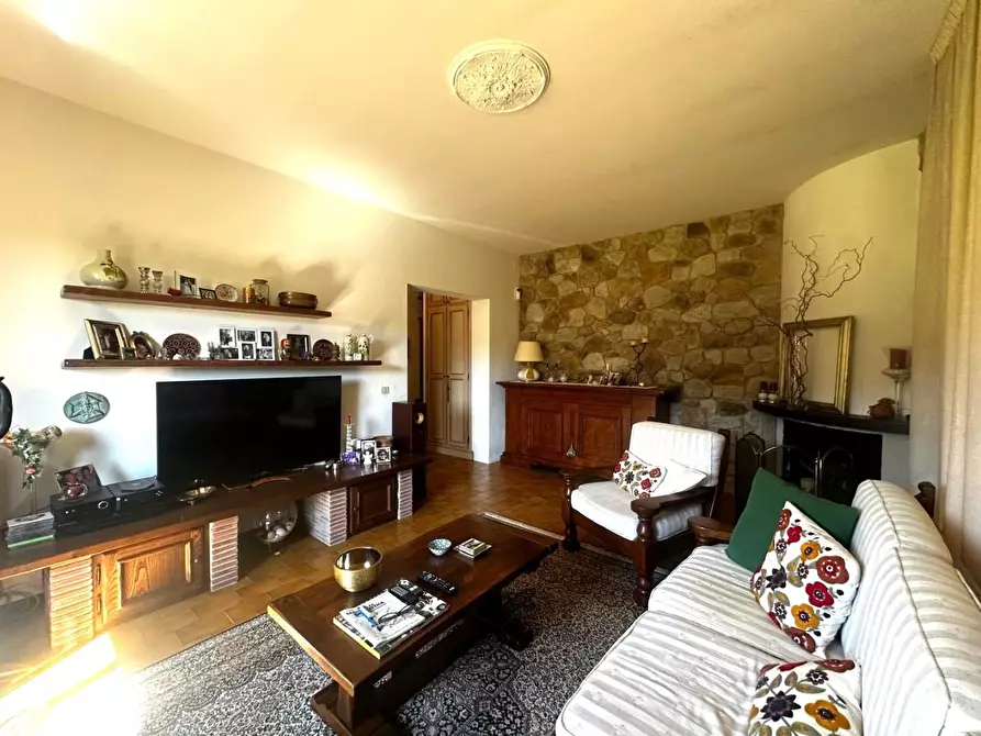 Immagine 3 di Casa bifamiliare in vendita  a Borgo A Mozzano