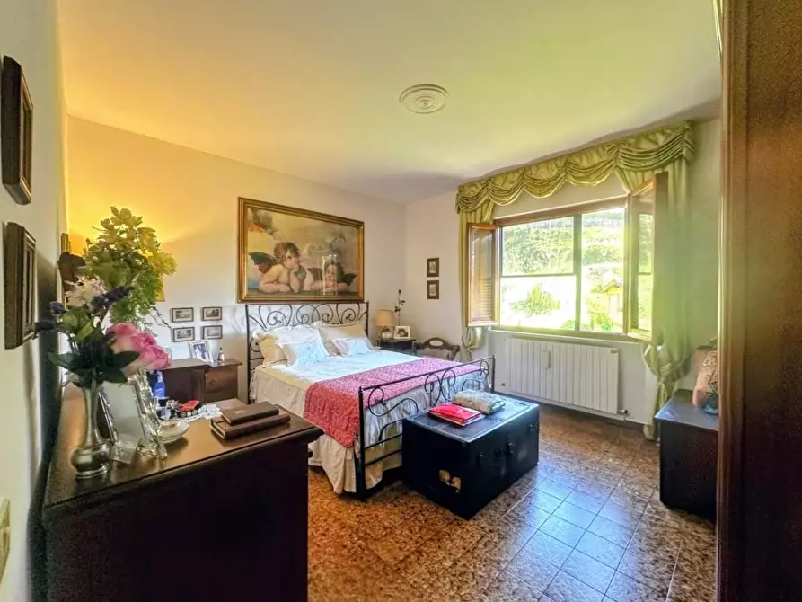 Immagine 9 di Casa bifamiliare in vendita  a Borgo A Mozzano