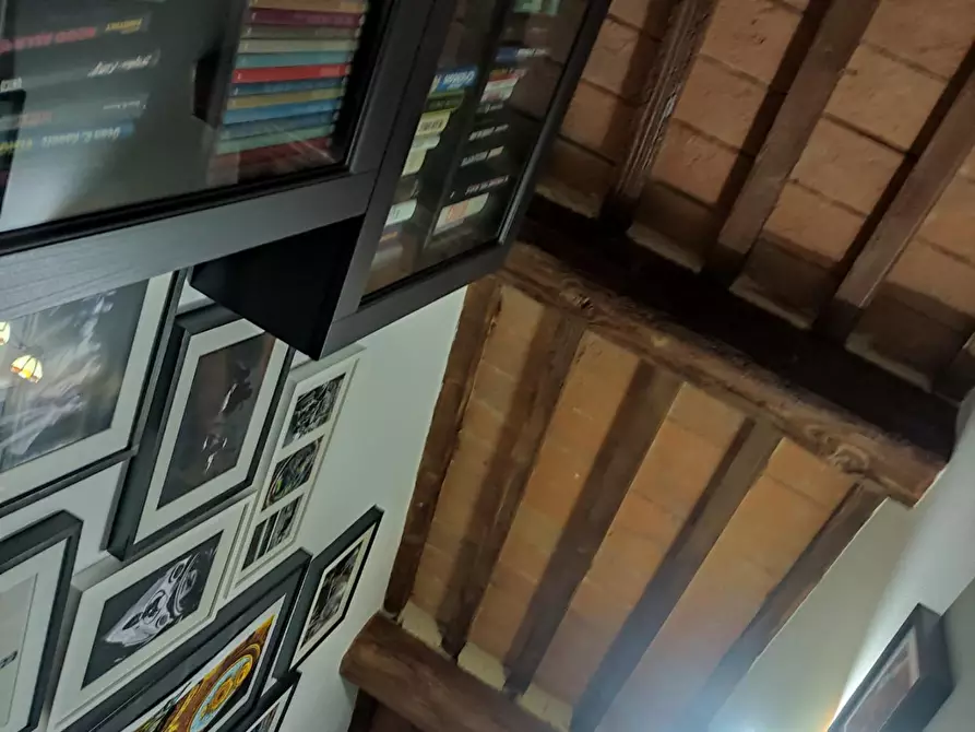 Immagine 28 di Appartamento in vendita  a Collesalvetti