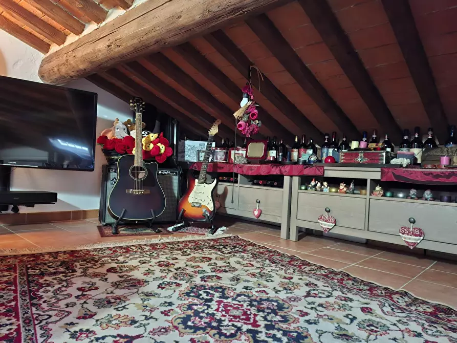 Immagine 21 di Appartamento in vendita  a Collesalvetti