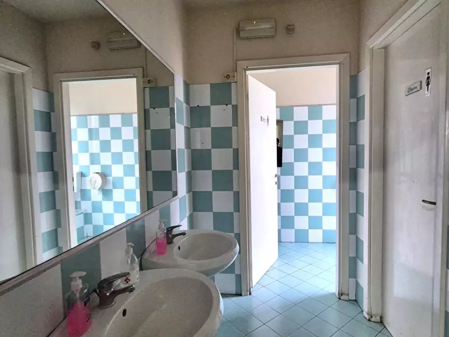 Immagine 8 di Bar / Ristorante in vendita  a Fucecchio