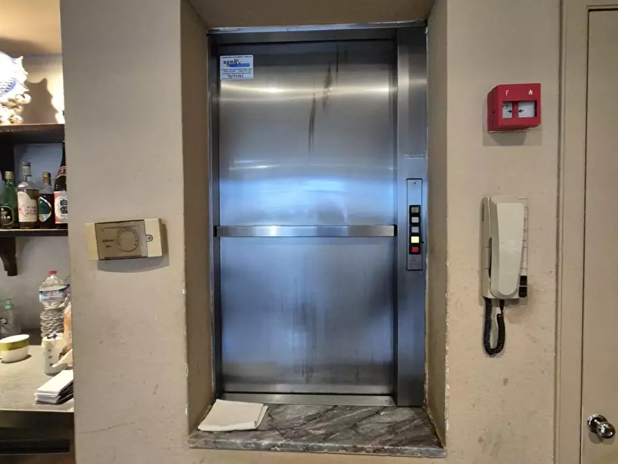 Immagine 10 di Bar / Ristorante in vendita  a Fucecchio