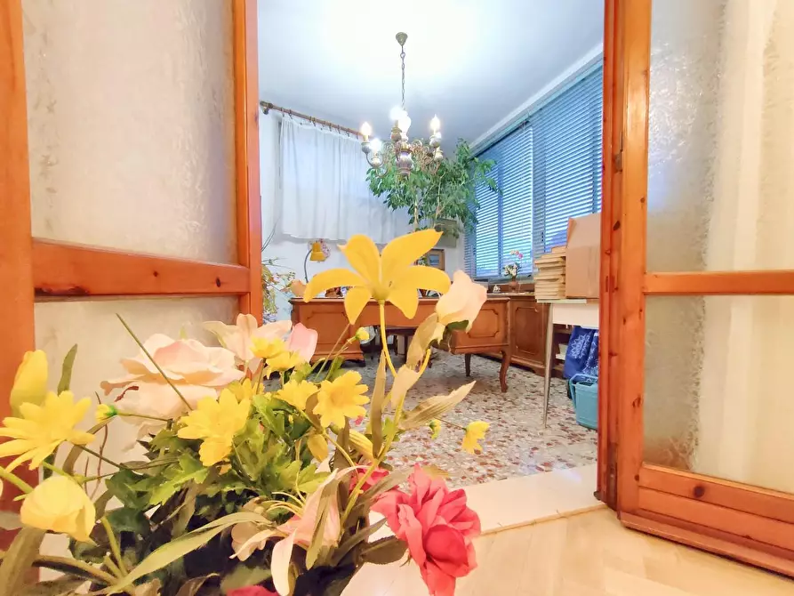 Immagine 13 di Appartamento in vendita  a Pisa