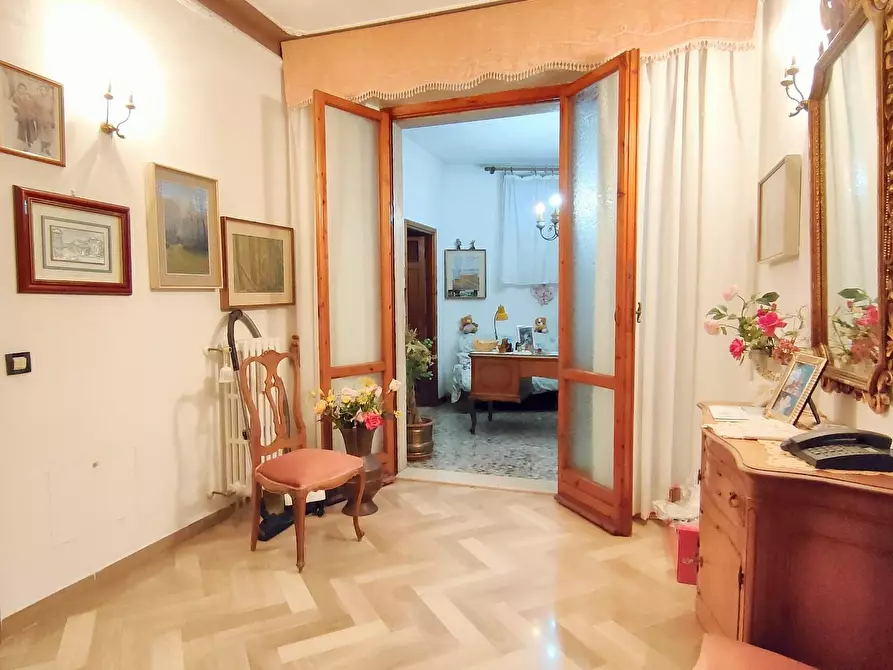 Immagine 12 di Appartamento in vendita  a Pisa