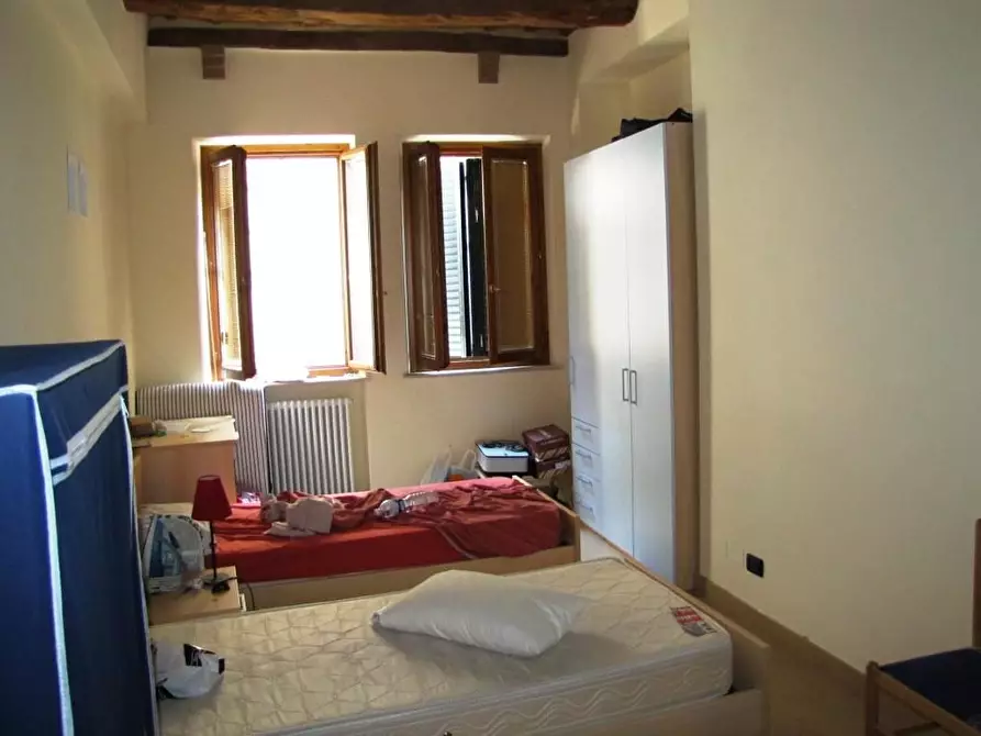 Immagine 10 di Appartamento in affitto  a Siena