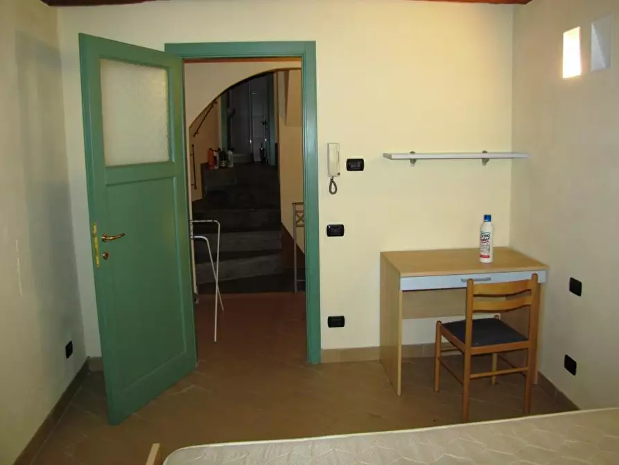 Immagine 5 di Appartamento in affitto  a Siena