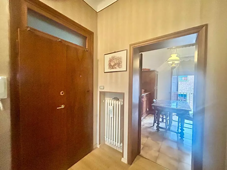 Immagine 20 di Appartamento in vendita  a Siena