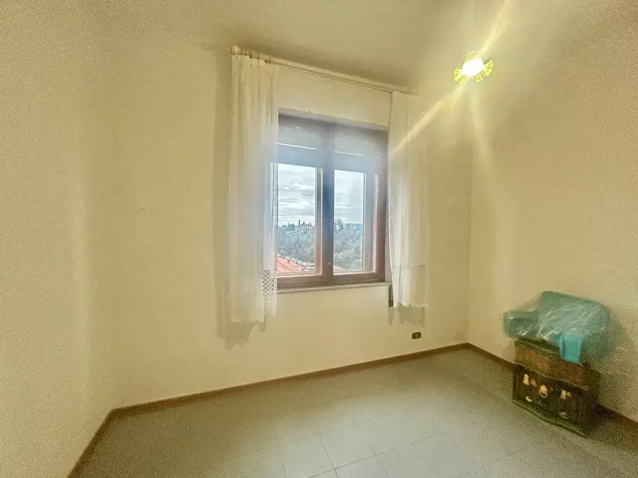 Immagine 16 di Appartamento in vendita  a Siena