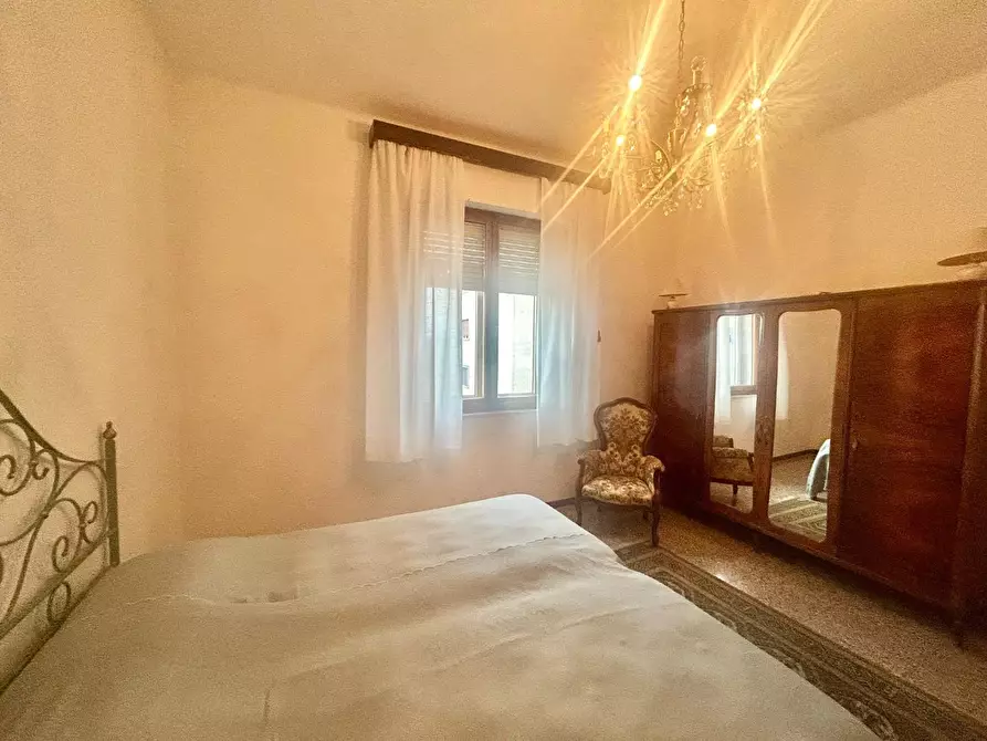 Immagine 14 di Appartamento in vendita  a Siena