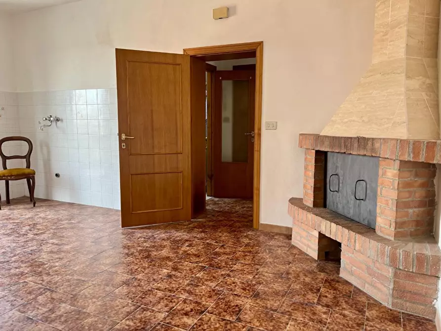 Immagine 5 di Appartamento in vendita  a Asciano