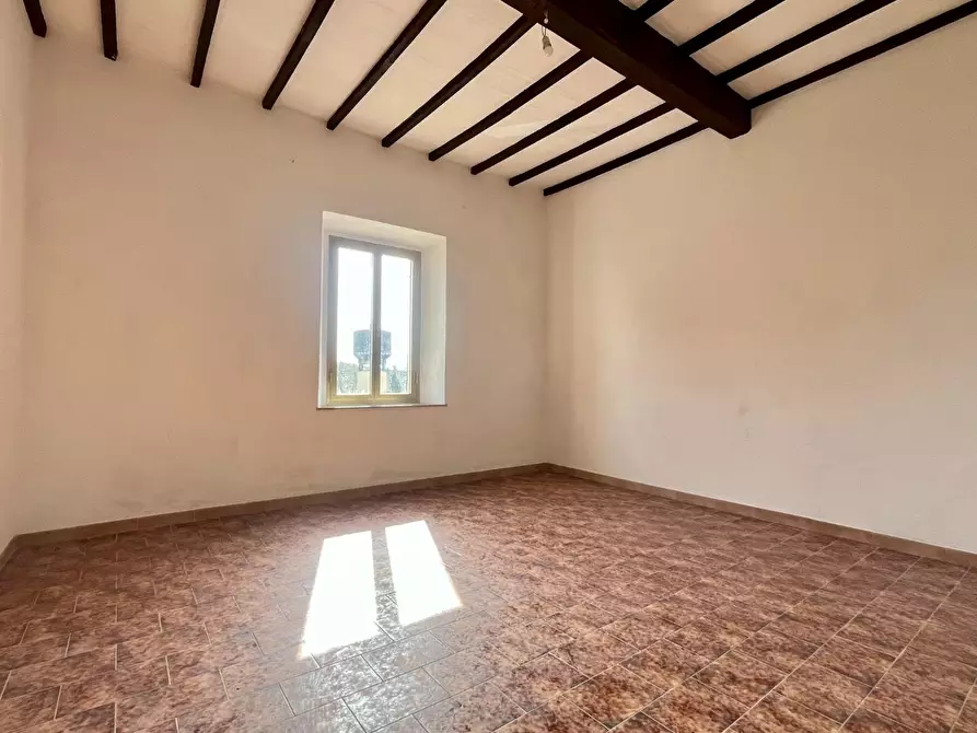 Immagine 14 di Appartamento in vendita  a Asciano