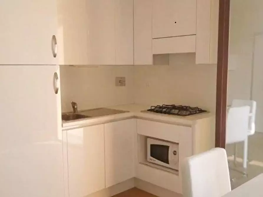 Immagine 6 di Appartamento in vendita  a Pisa