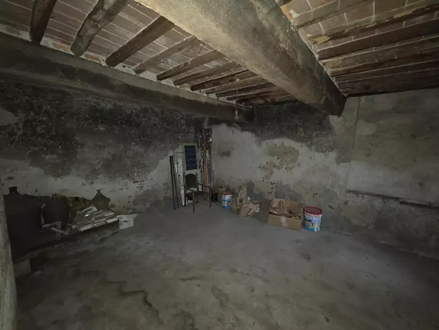 Immagine 5 di Deposito in vendita  a Castelfranco Di Sotto