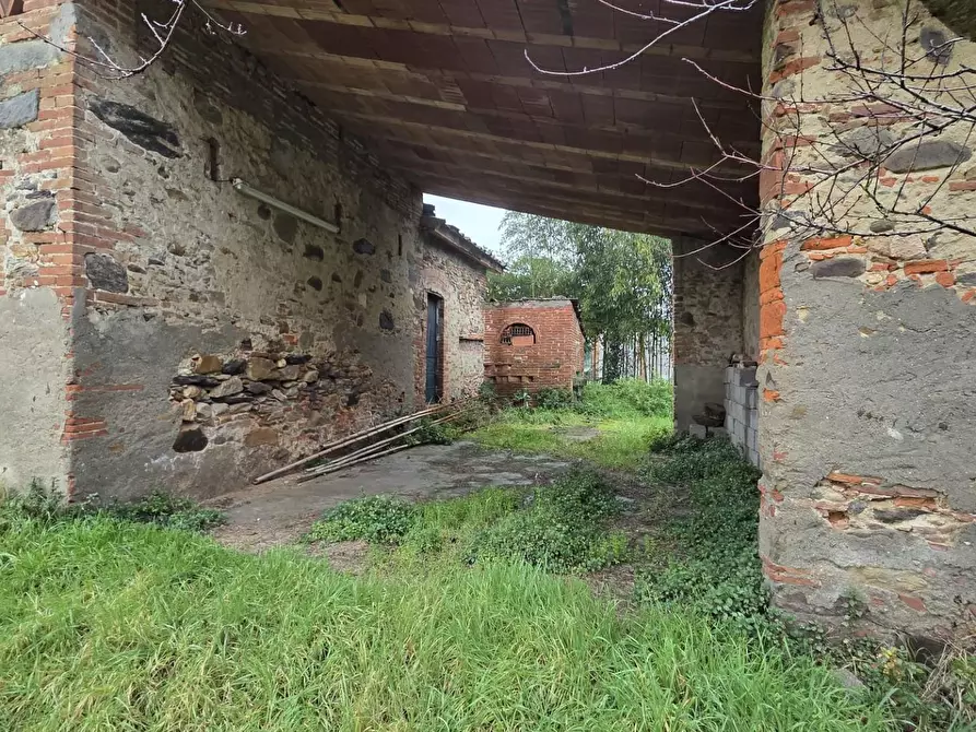 Immagine 7 di Deposito in vendita  a Castelfranco Di Sotto