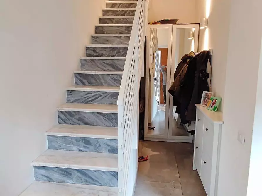 Immagine 10 di Villa in vendita  a Viareggio