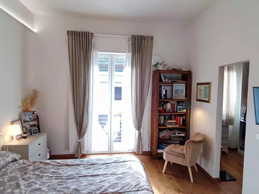 Immagine 12 di Villa in vendita  a Viareggio