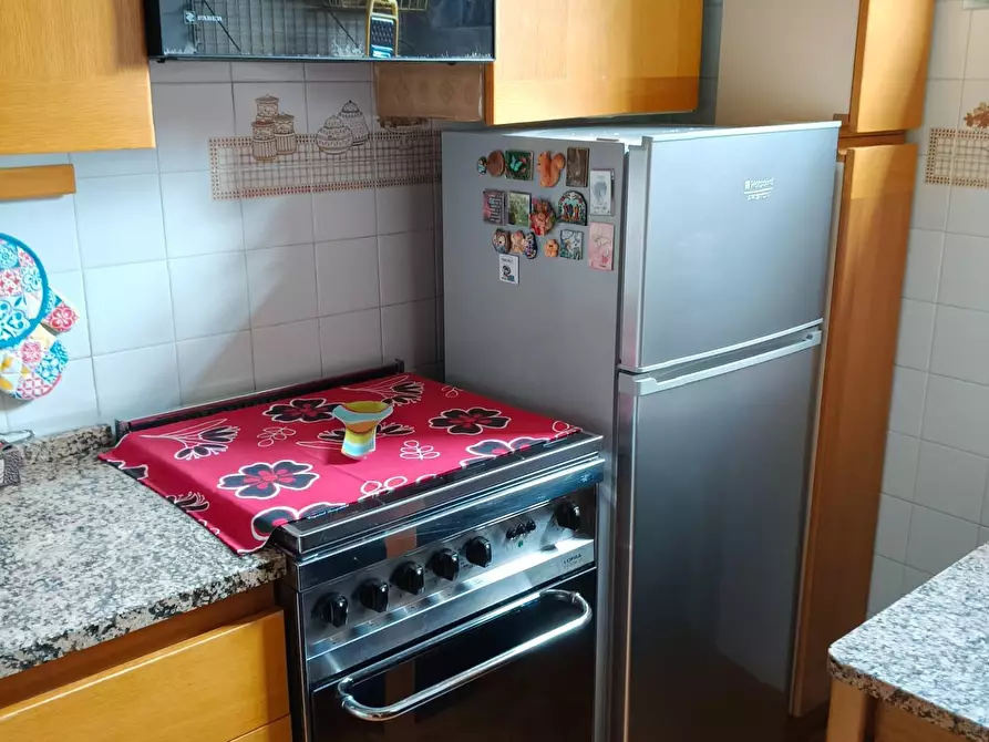 Immagine 7 di Appartamento in affitto  a Massa