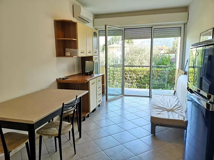 Immagine 46 di Appartamento in vendita  a Massa