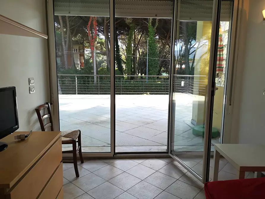 Immagine 13 di Appartamento in vendita  a Massa