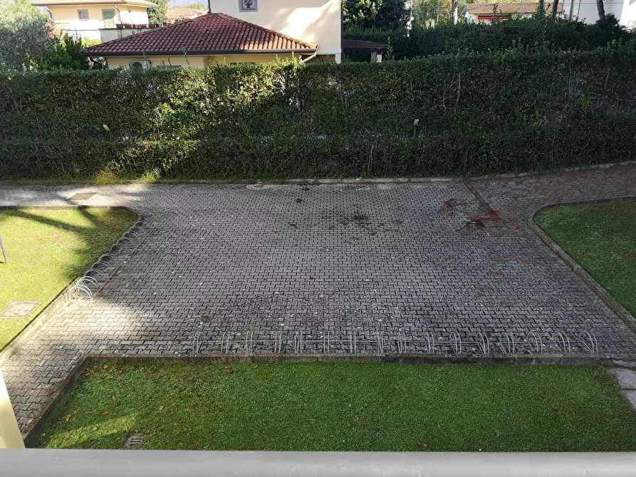 Immagine 28 di Appartamento in vendita  a Massa