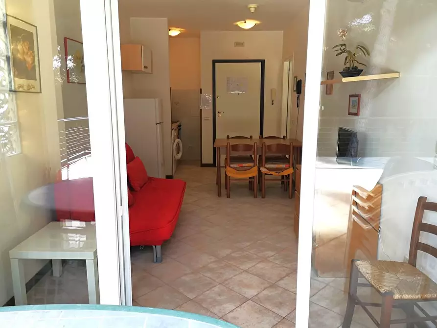 Immagine 11 di Appartamento in vendita  a Massa