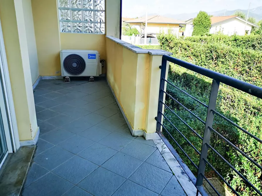 Immagine 41 di Appartamento in vendita  a Massa
