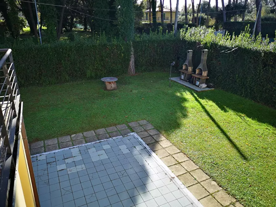 Immagine 25 di Appartamento in vendita  a Massa