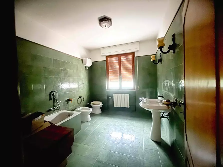 Immagine 4 di Villa in vendita  a Piombino