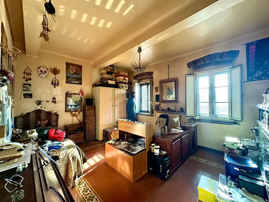 Immagine 22 di Appartamento in vendita  a Lucca