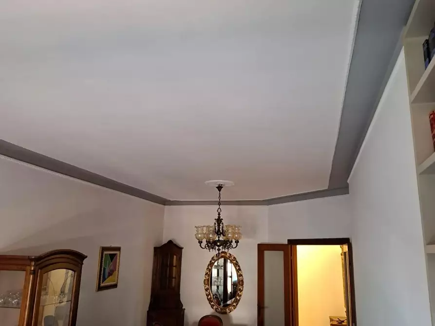 Immagine 9 di Appartamento in affitto  a Carrara