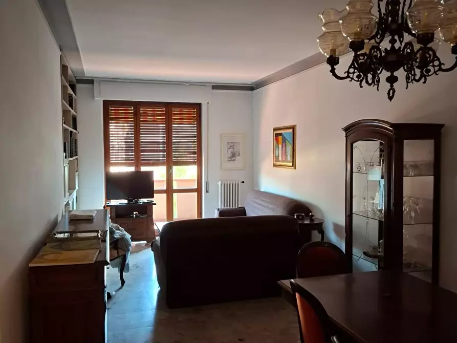 Immagine 11 di Appartamento in affitto  a Carrara