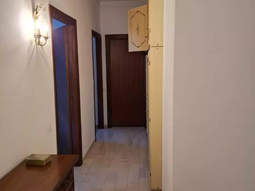 Immagine 5 di Appartamento in affitto  a Carrara