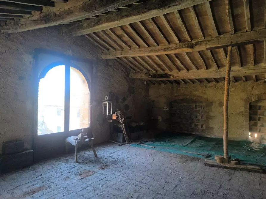 Immagine 15 di Casa colonica in vendita  a Pomarance