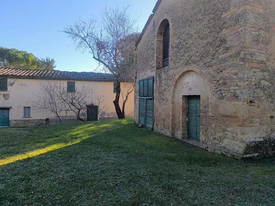 Immagine 67 di Casa colonica in vendita  a Pomarance