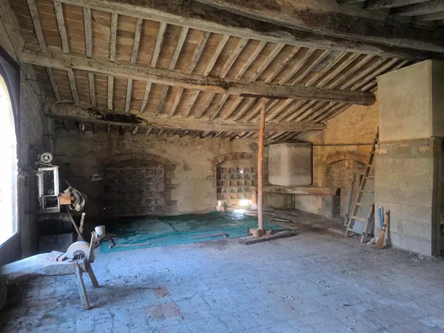 Immagine 16 di Casa colonica in vendita  a Pomarance