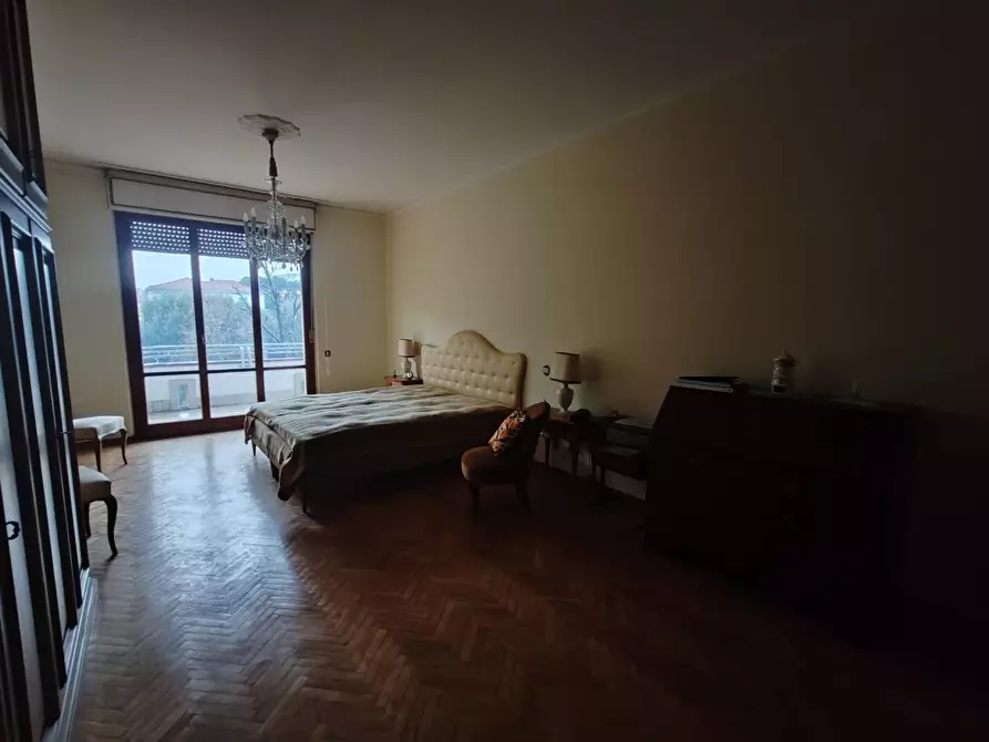 Immagine 12 di Appartamento in vendita  a Massa