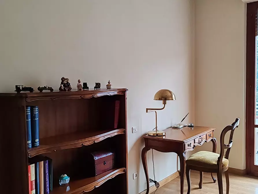 Immagine 8 di Appartamento in vendita  a Massa