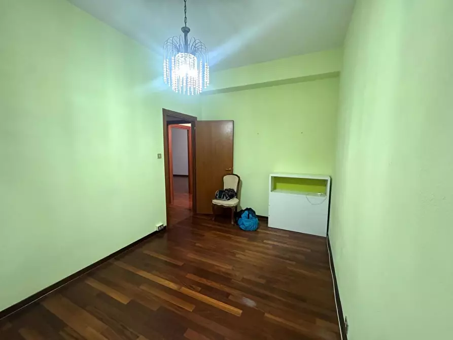 Immagine 11 di Appartamento in vendita  a Siena