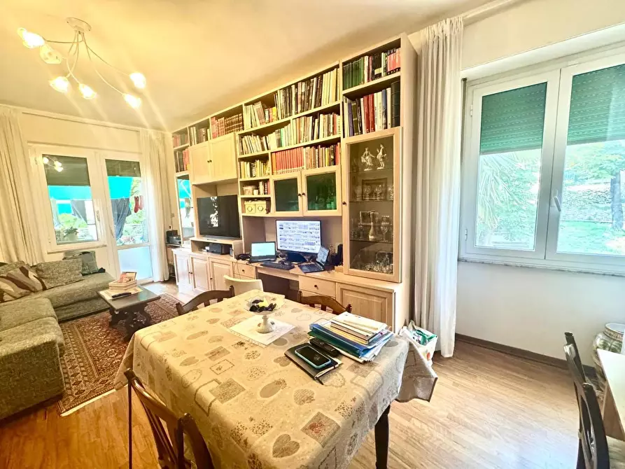 Immagine 8 di Appartamento in vendita  a Siena