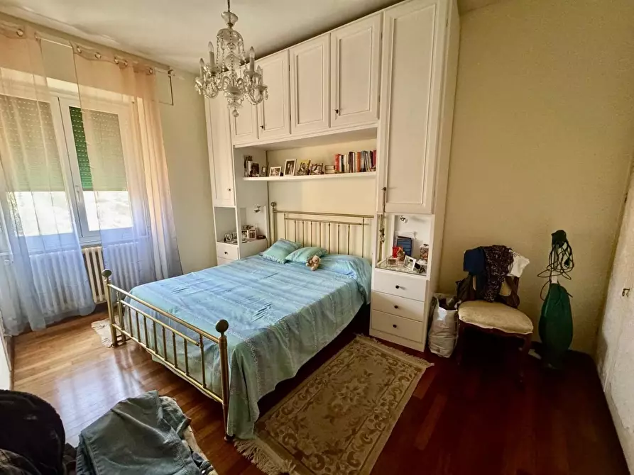 Immagine 17 di Appartamento in vendita  a Siena